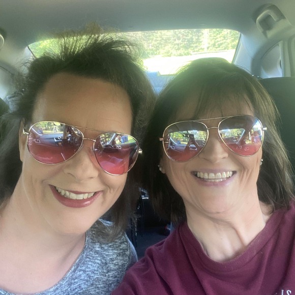 Meet your Posher, Ginger - Picture 1 of 1